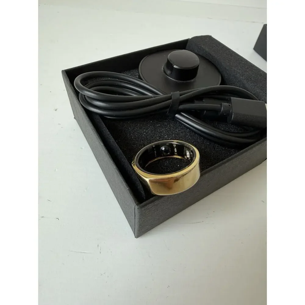 Oura Ring Gen 3 Heritage Gold US Size 10 Ring and Charger